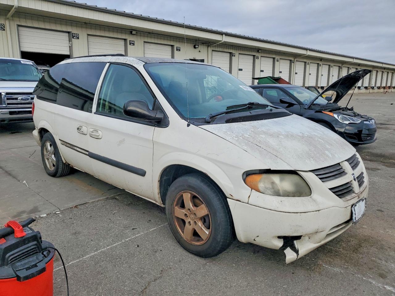 2005 Dodge Caravan Sxt - Фото 4
