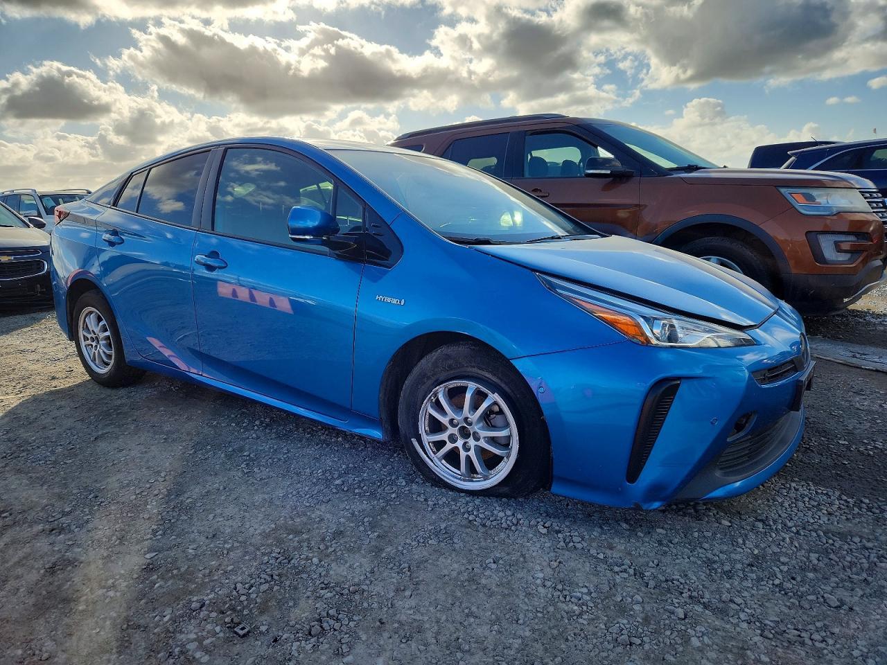 2020 Toyota Prius Le - Фото 4
