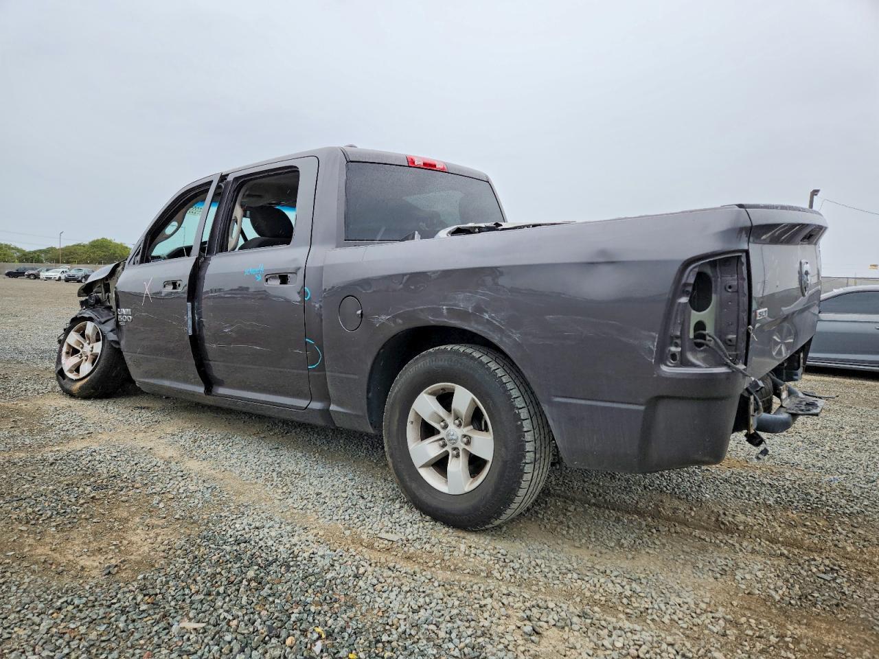 2022 Ram 1500 Classic Slt - Фото 2