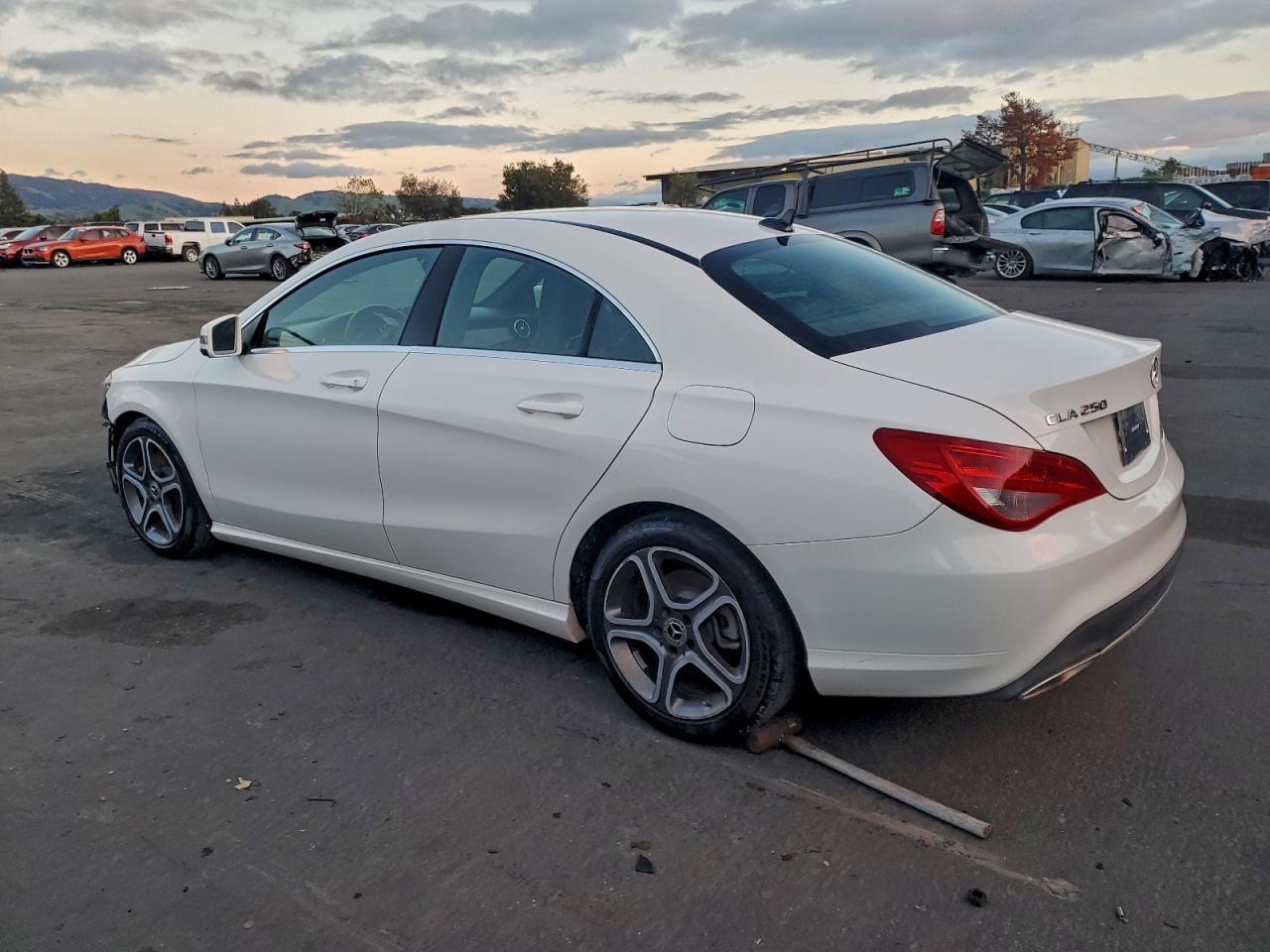 2019 Mercedes-Benz Cla 250 - Фото 2