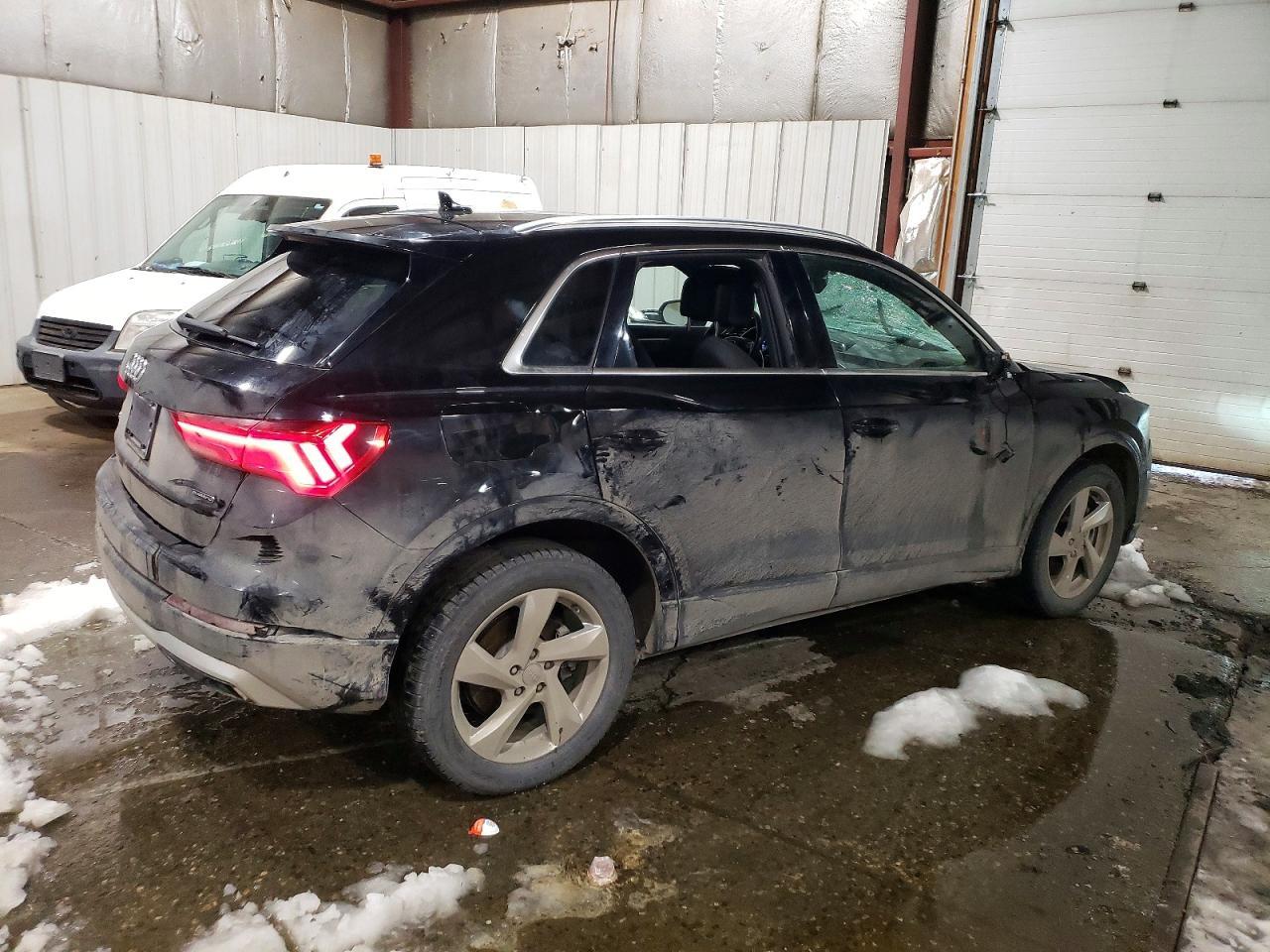 2020 Audi Q3 Premium - Image 3