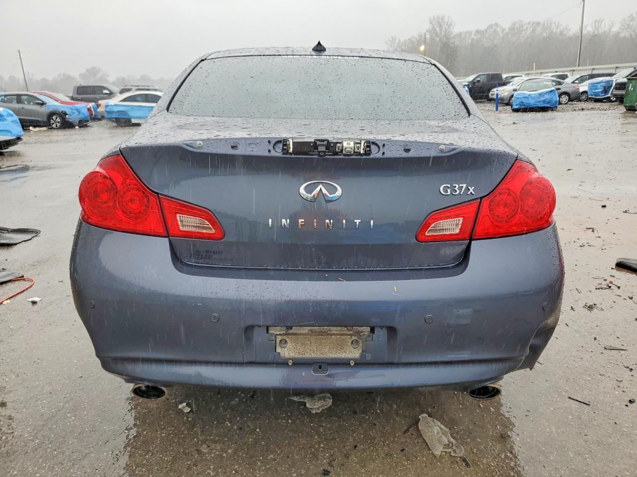 2010 Infiniti G37 - Image 6