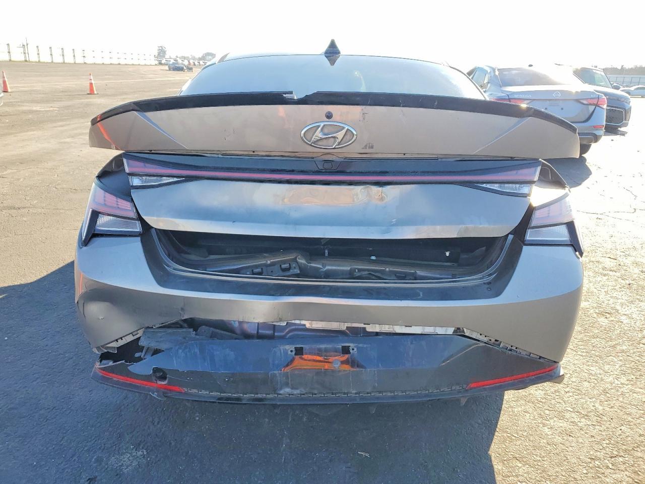 2021 Hyundai Elantra N Line - Image 6