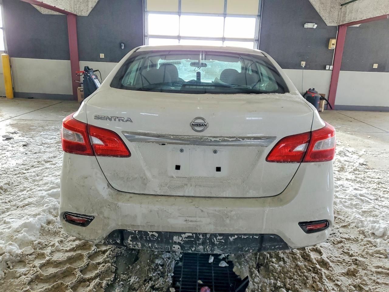 2019 Nissan Sentra S - Фото 6