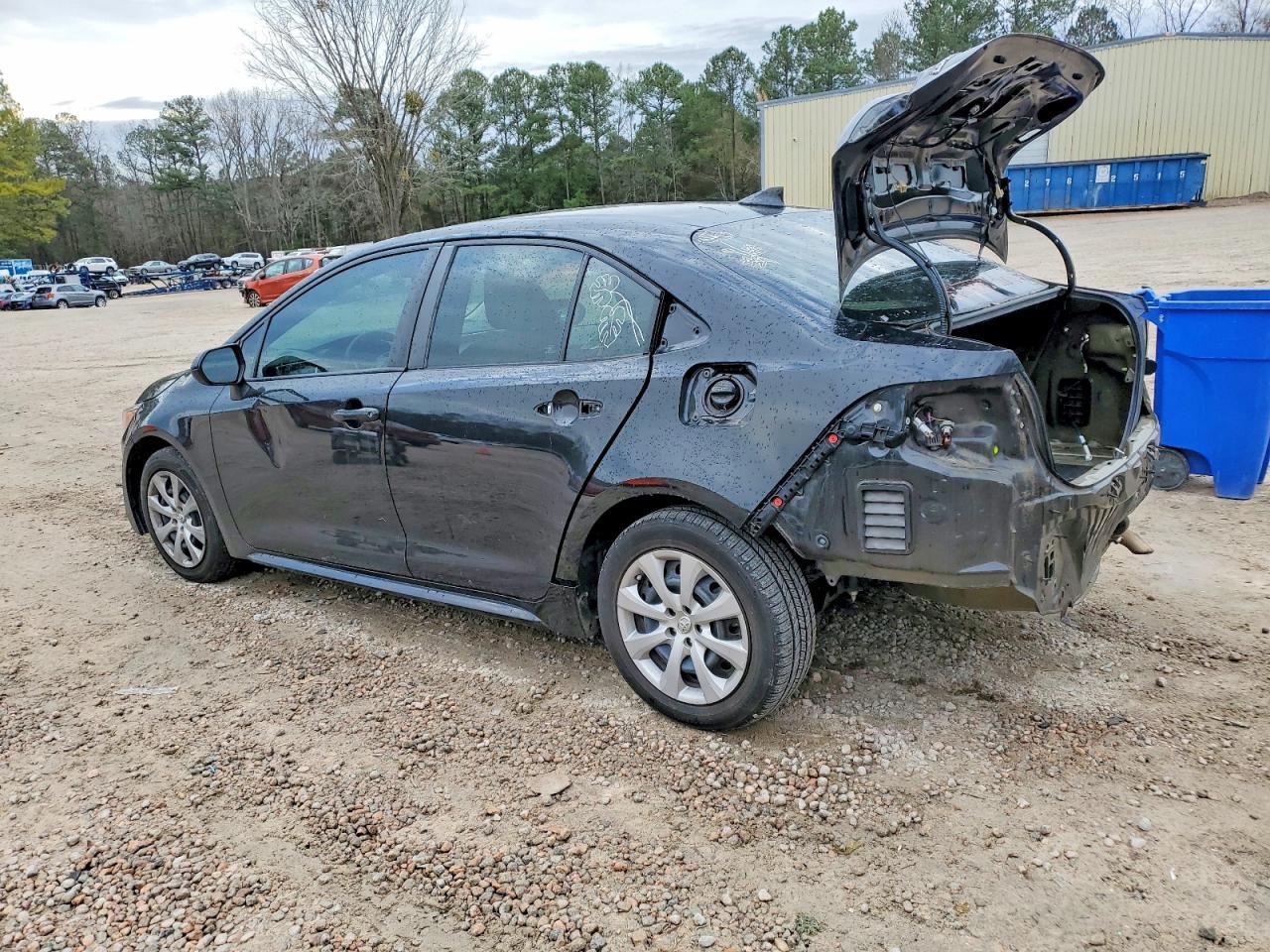 2021 Toyota Corolla Le - Фото 2