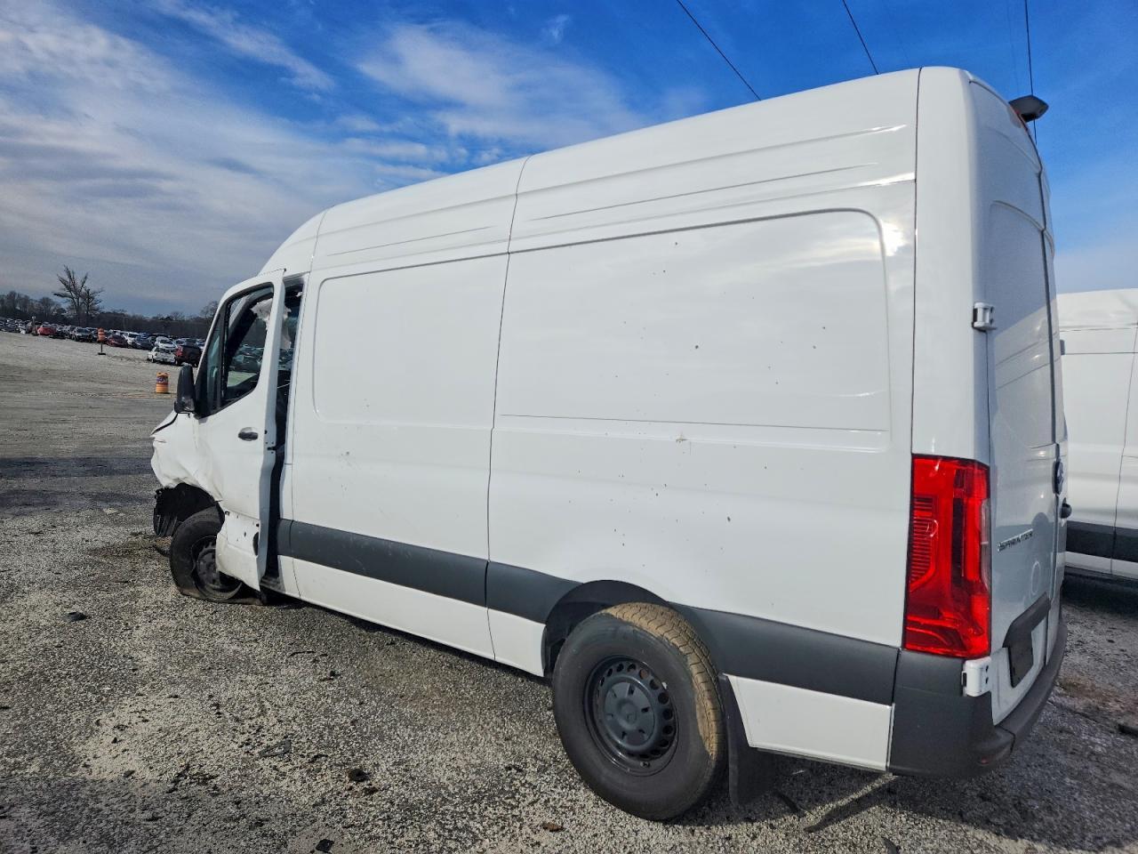 2025 Mercedes Benz Sprinter Delivery Van - Фото 2