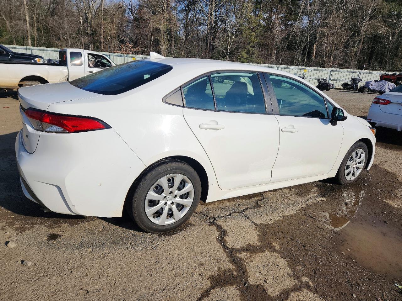 2020 Toyota Corolla Le - Фото 3