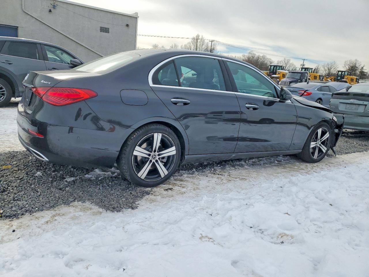 2024 Mercedes-Benz C 300 4Matic - Фото 3