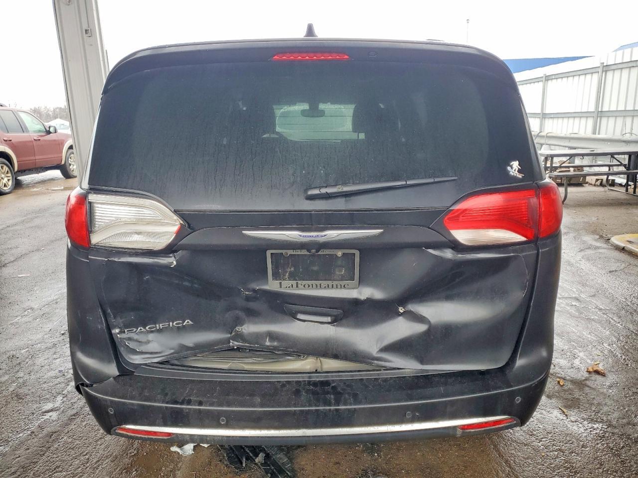 2020 Chrysler Pacifica Touring L - Image 6