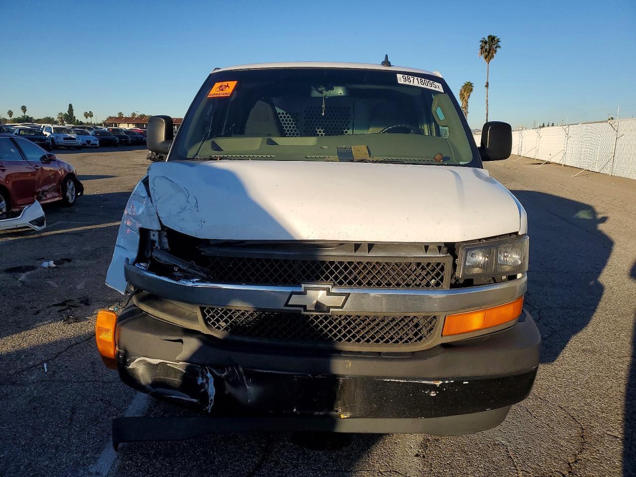 2018 Chevrolet Express G2500 Utility / Service Van - Фото 5