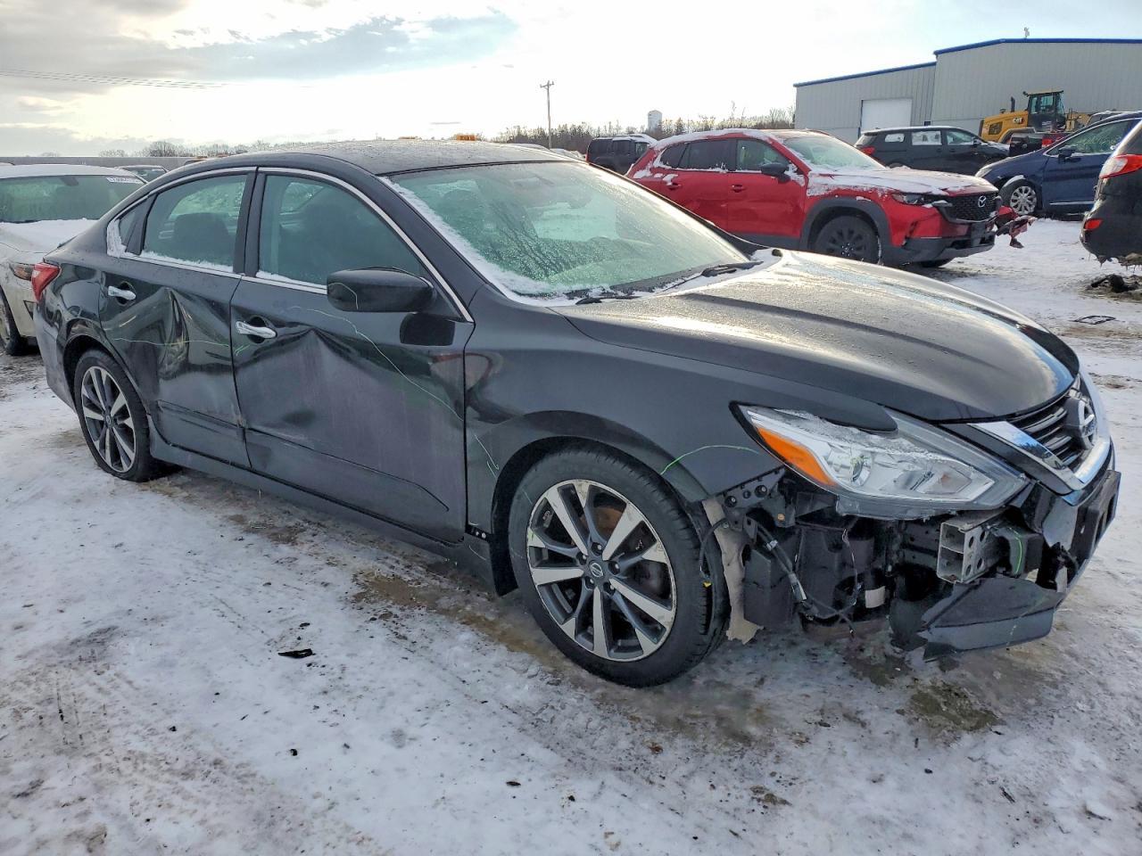 2016 Nissan Altima 2.5 - Image 4