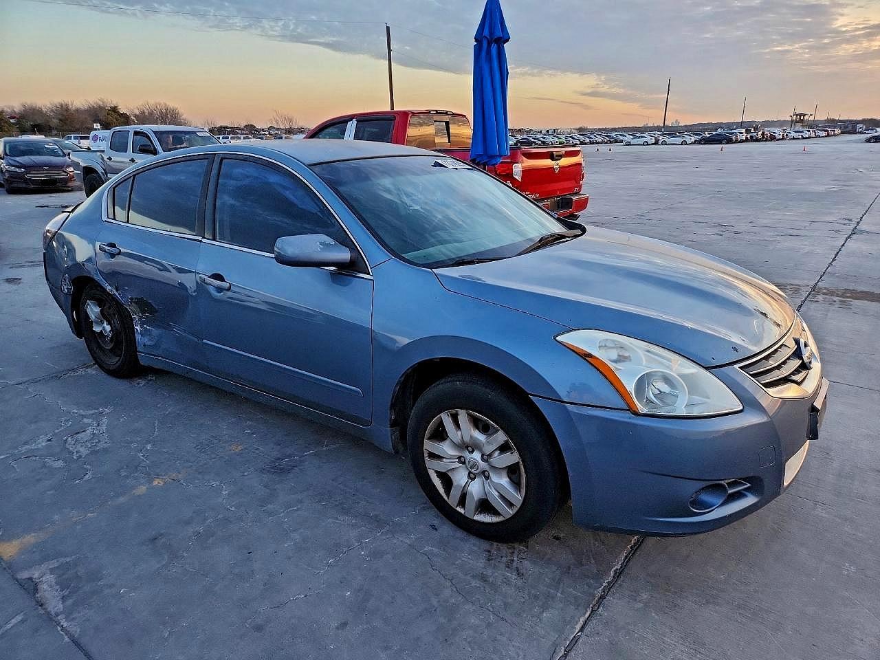 2011 Nissan Altima 25S - Фото 4