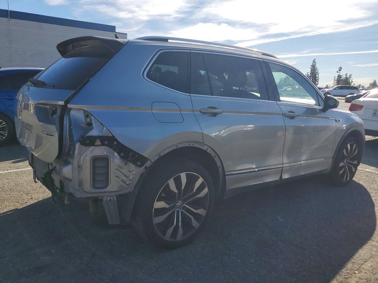 2019 Volkswagen Tiguan Sel Premium - Фото 3