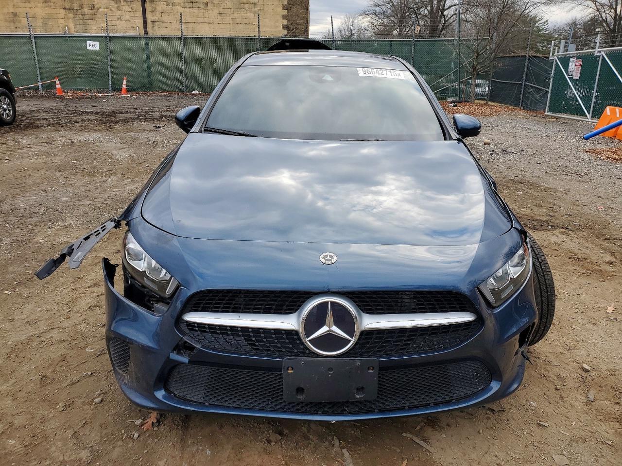 2022 Mercedes-Benz A 220 4Matic - Фото 5