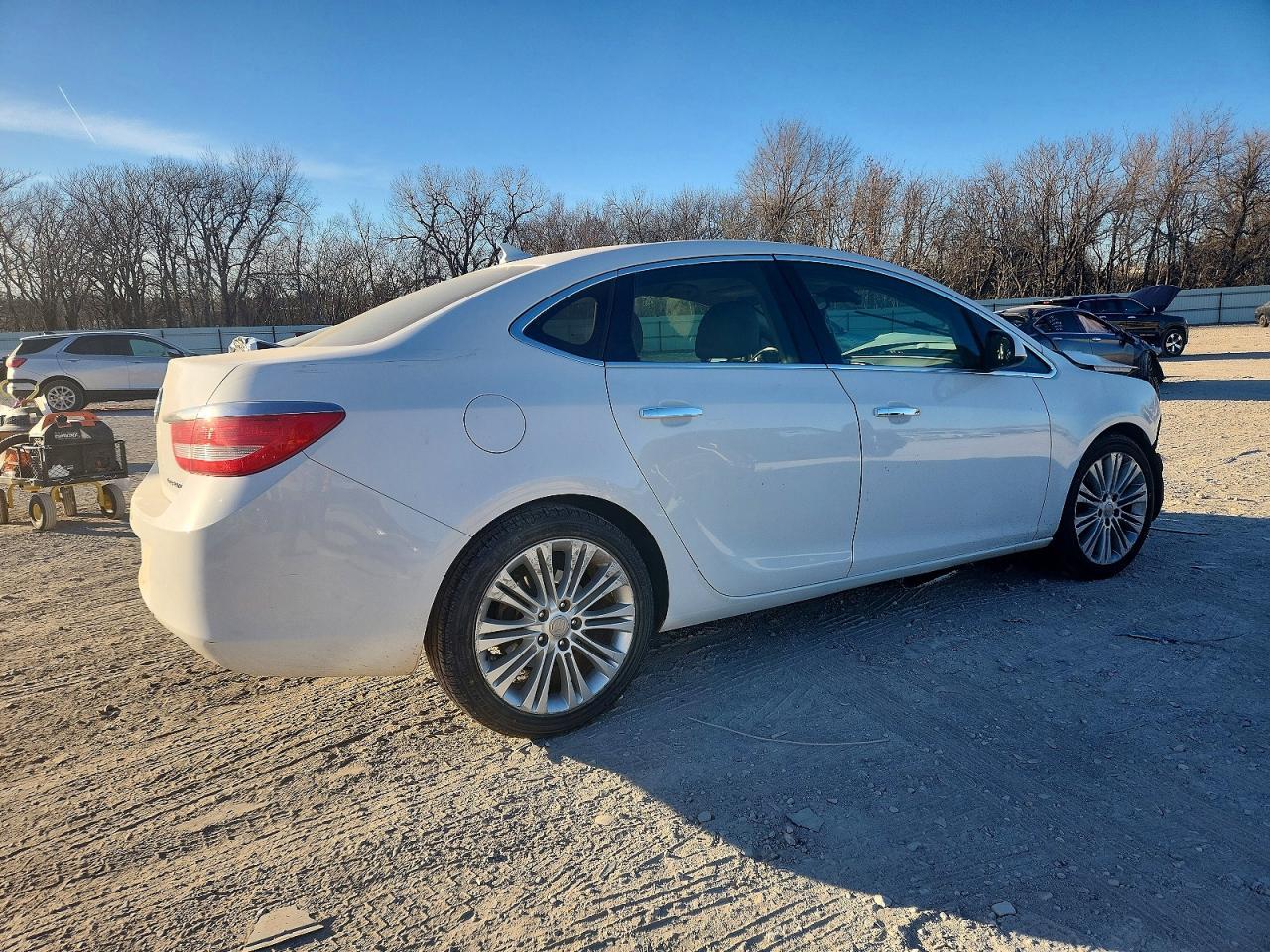 2014 Buick Verano - Image 3