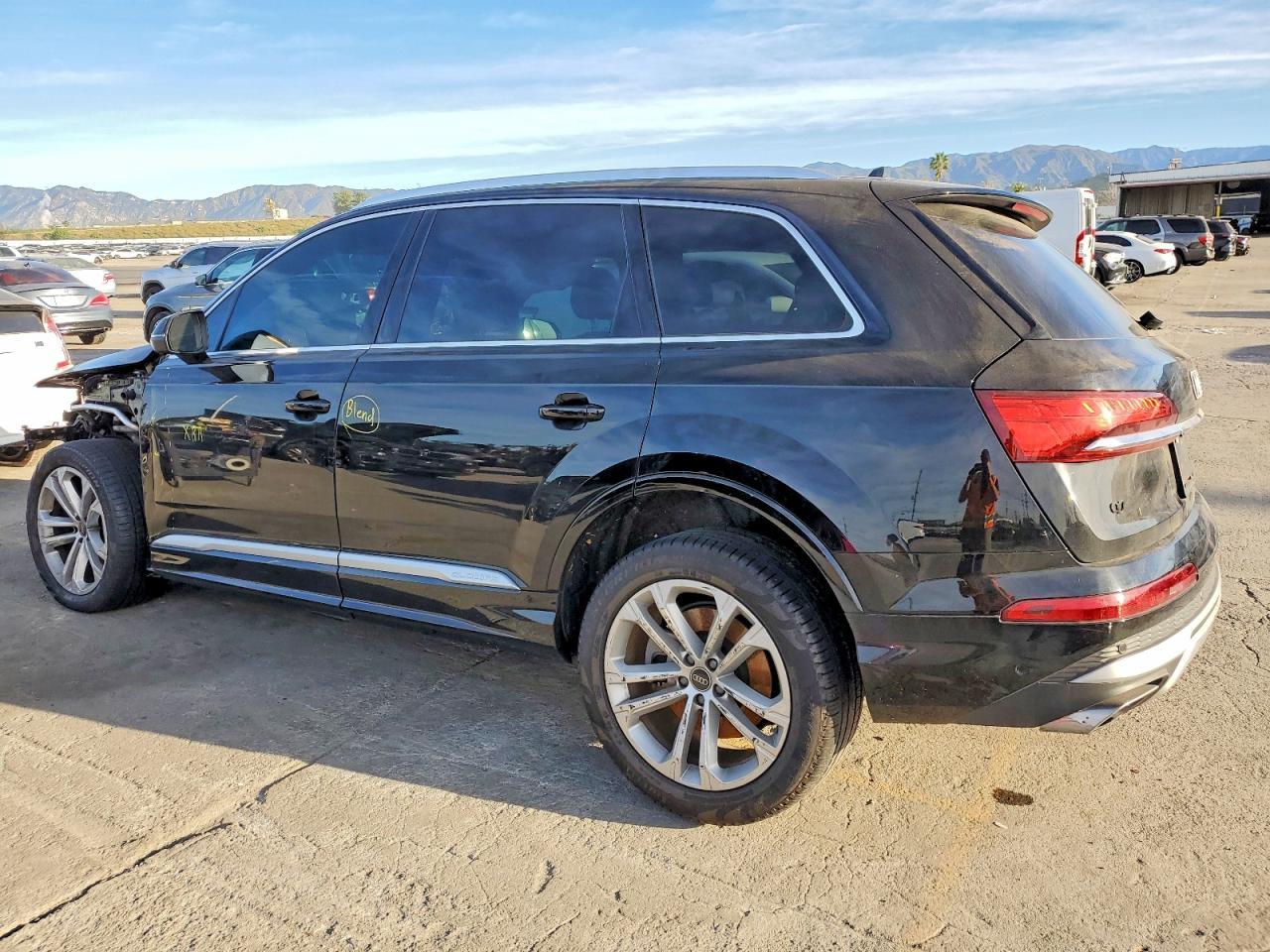 2025 Audi Q7 Premium Plus - Image 2