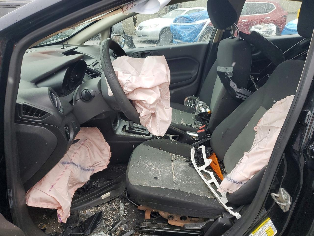 2016 Ford Fiesta S - Фото 7