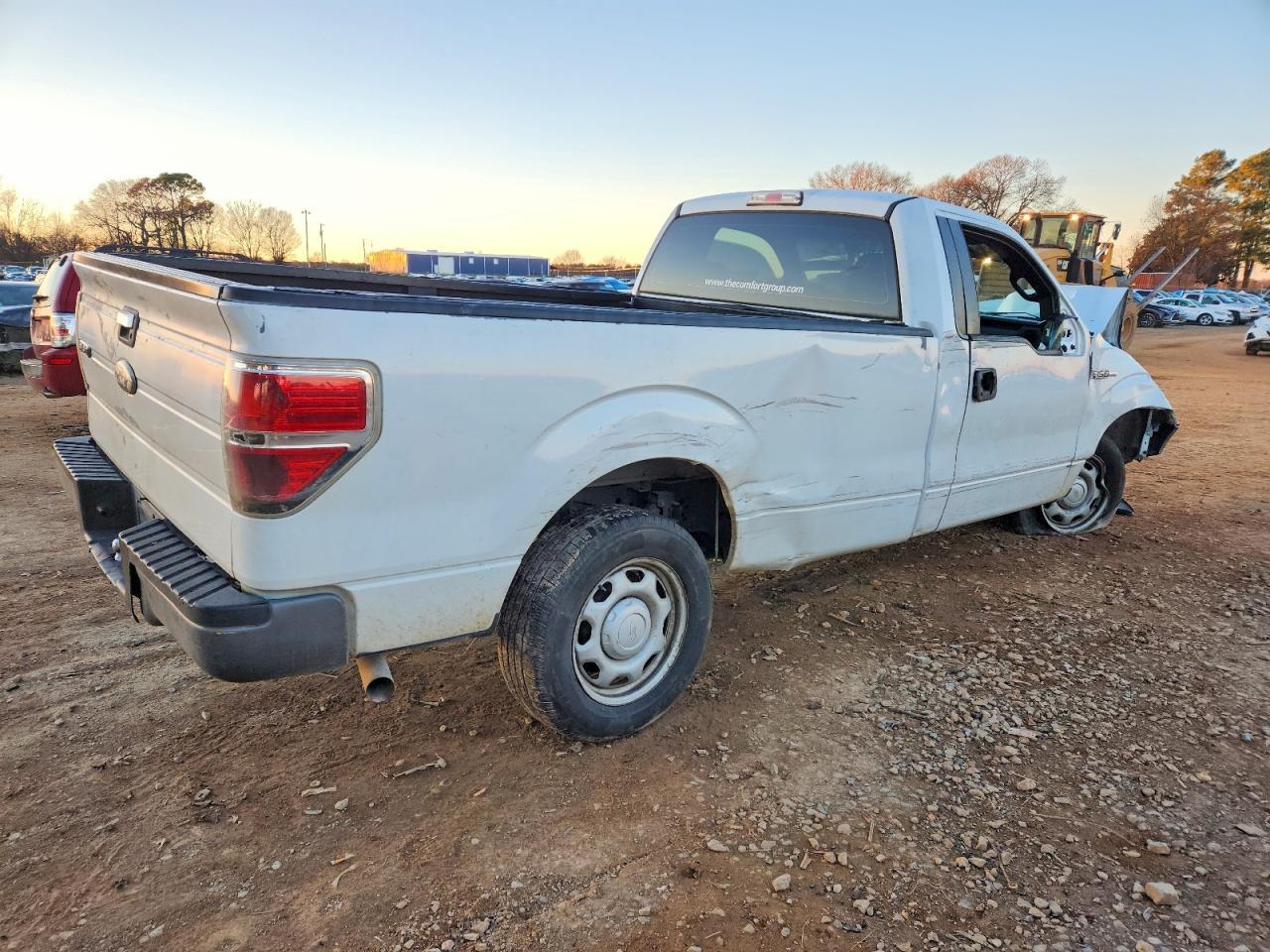 2011 Ford F150 - Фото 3