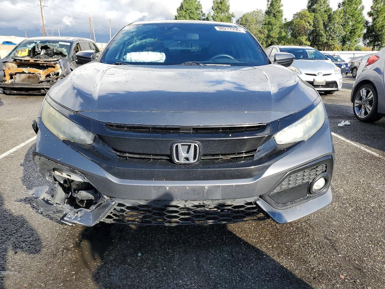 2017 Honda Civic Sport Touring - Фото 5