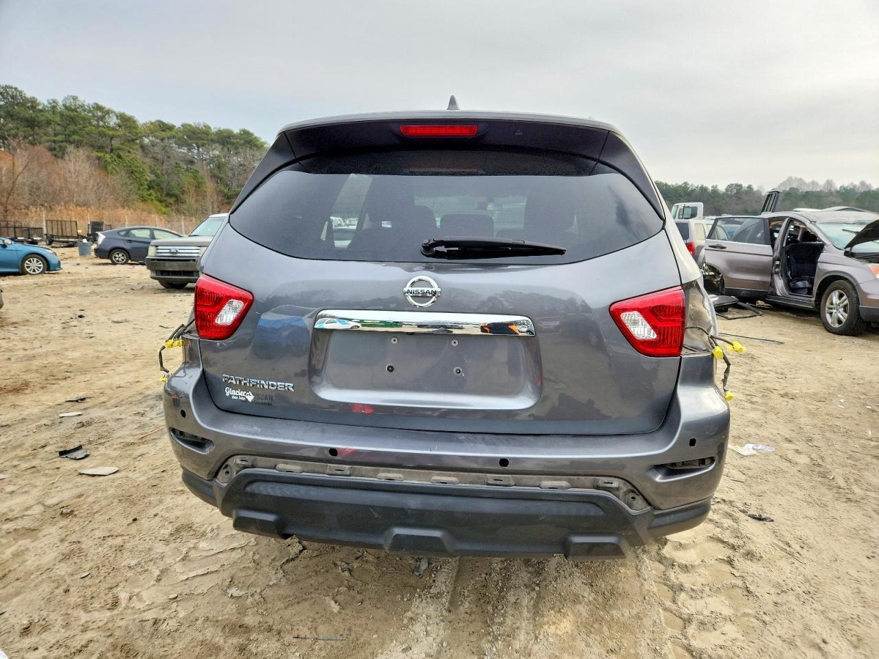 2019 Nissan Pathfinder S - Фото 6