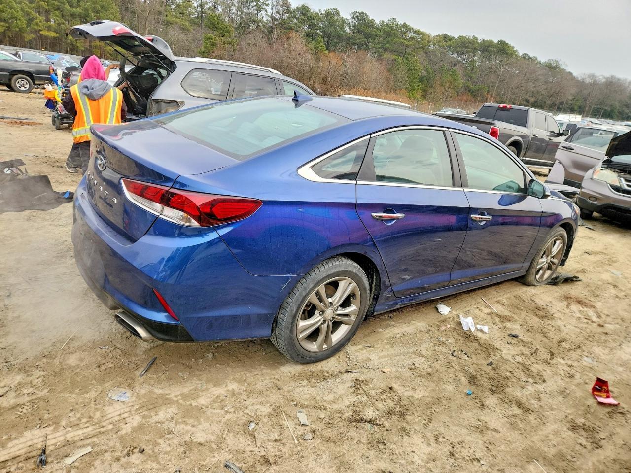 2019 Hyundai Sonata - Image 3