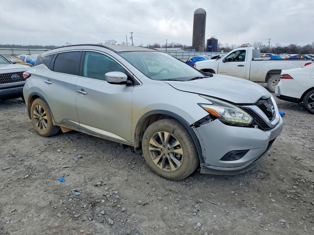 2015 Nissan Murano S - Image 4