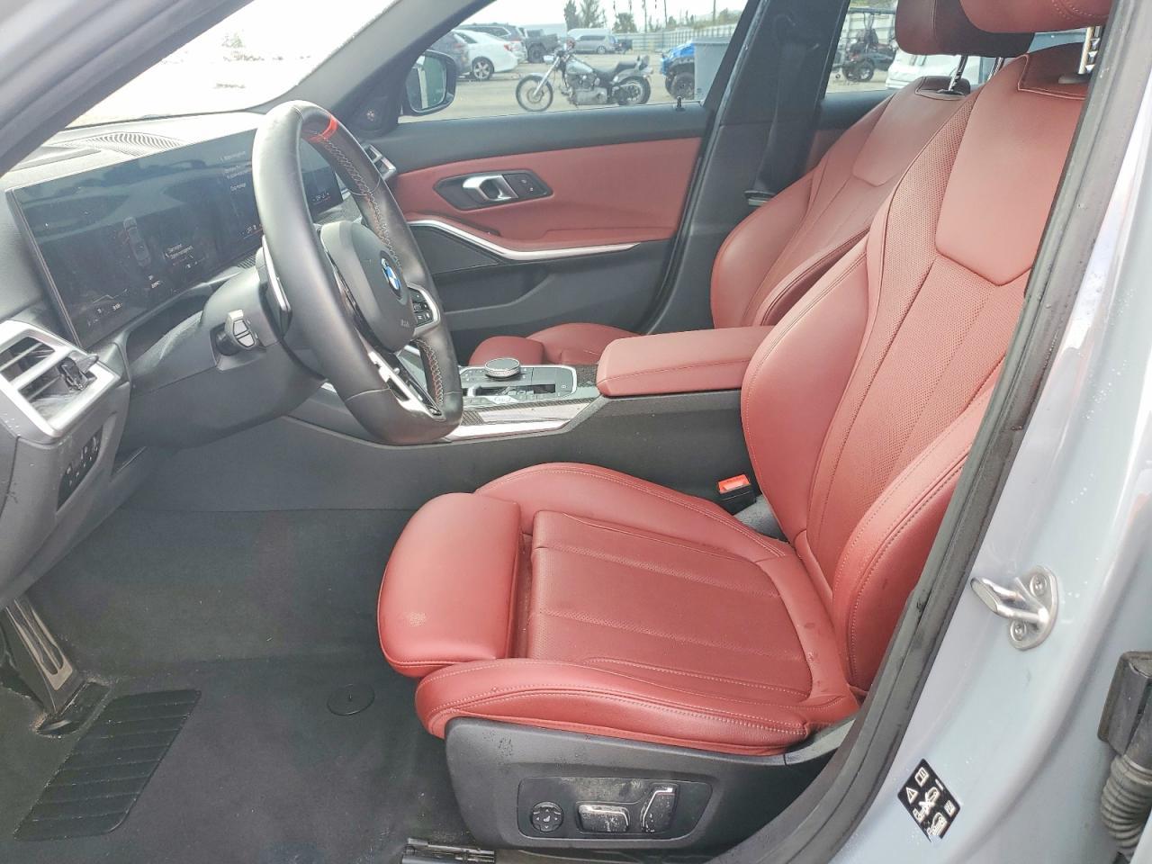 2025 BMW M340Xi - Фото 7