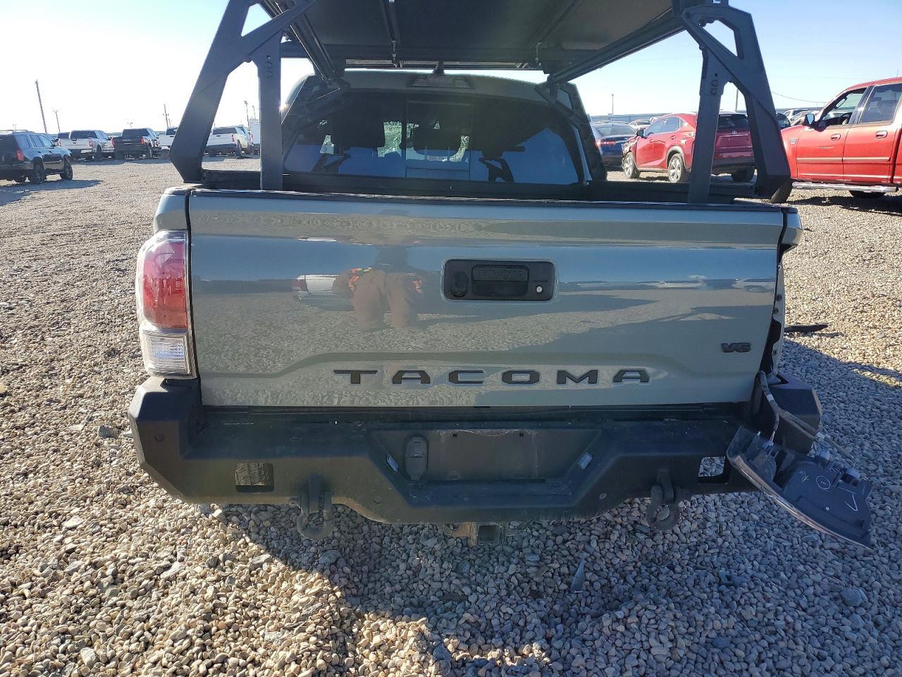 2022 Toyota Tacoma Trd Off Road - Image 6