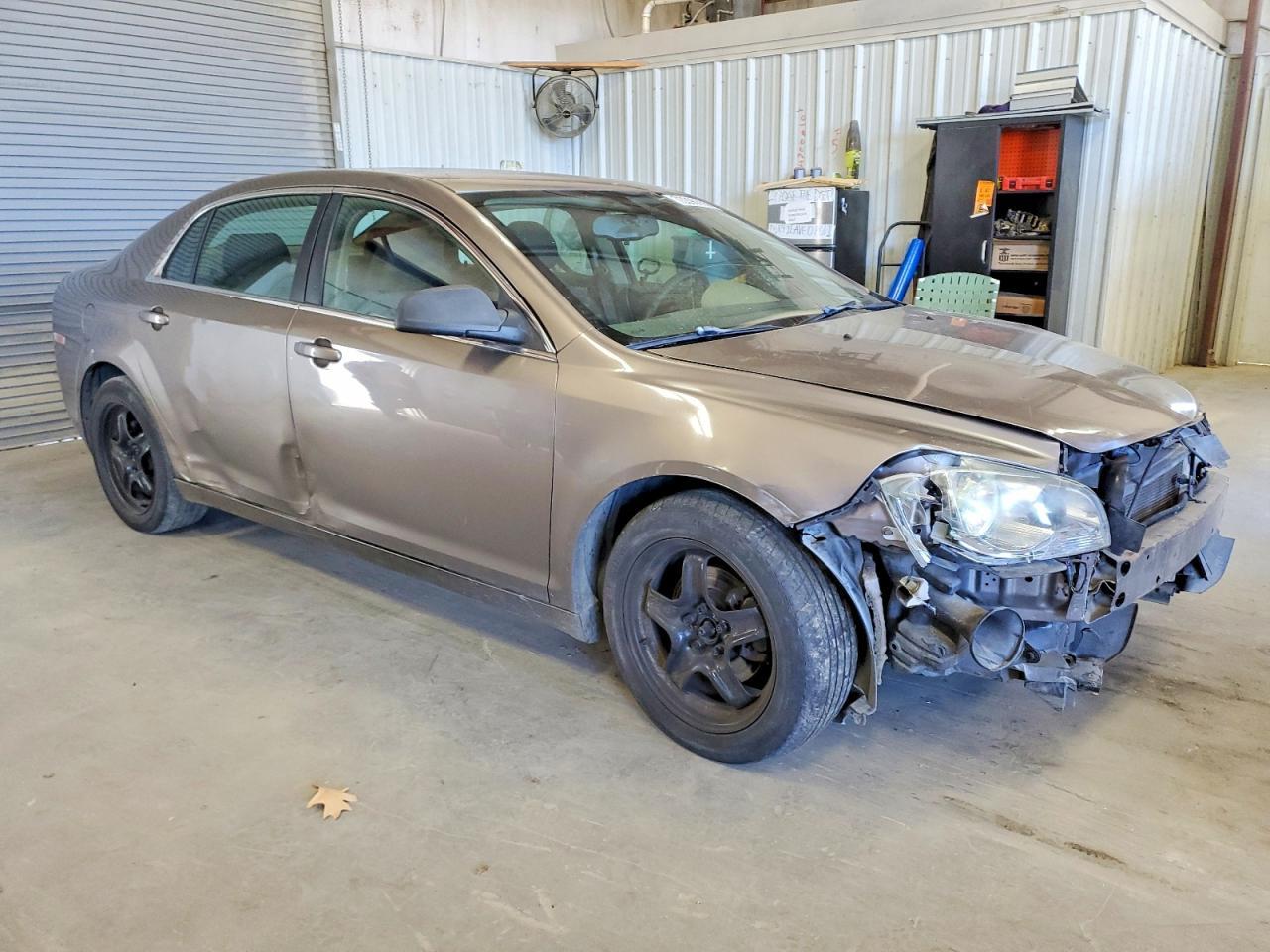 2010 Chevrolet Malibu Ls - Фото 4