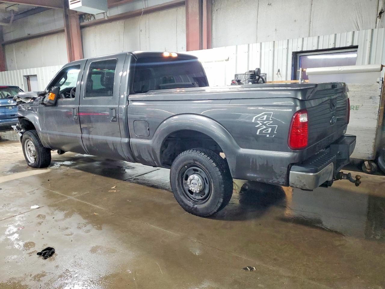2016 Ford F250 Super Duty - Фото 2