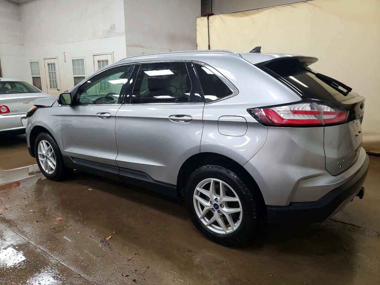 2022 Ford Edge Sel - Image 2