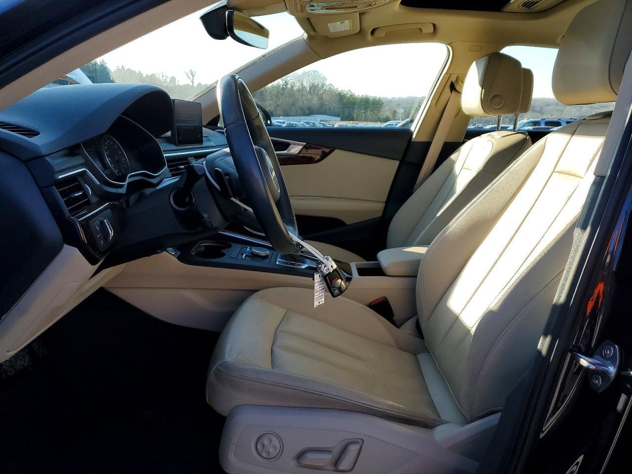 2017 Audi A4 Premium - Фото 7