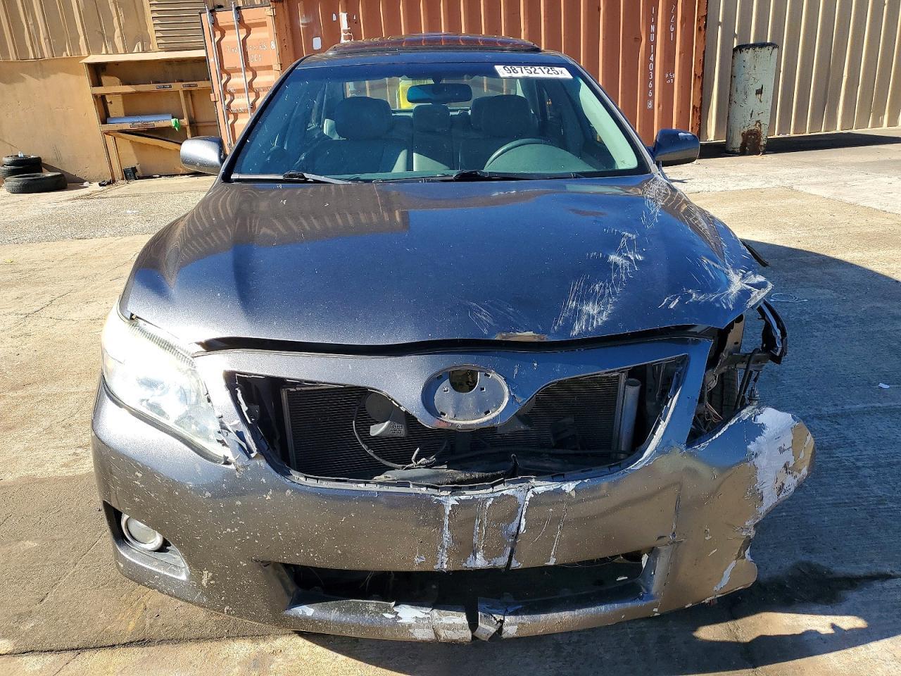 2011 Toyota Camry Base - Фото 5
