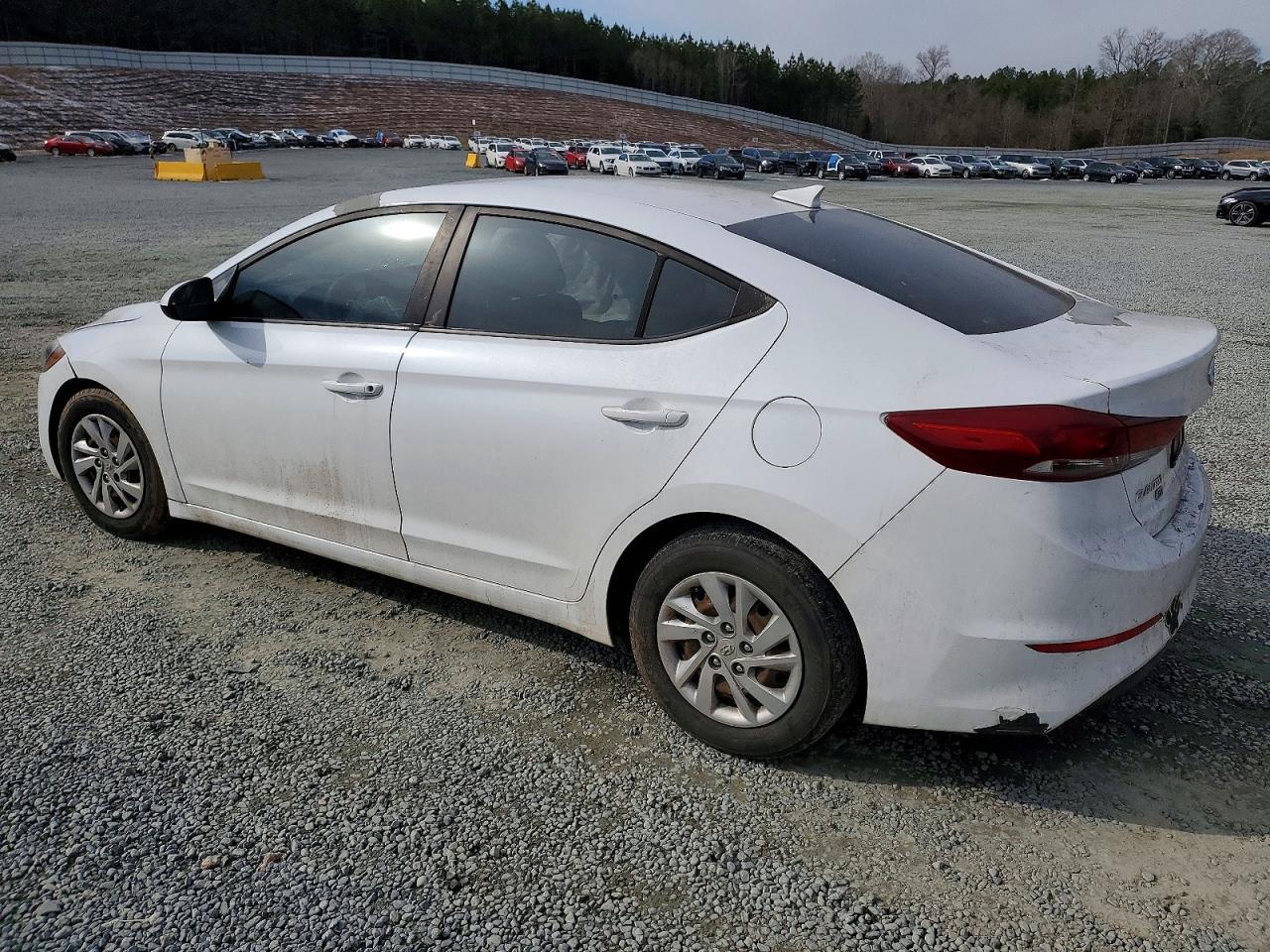 2017 Hyundai Elantra Se - Фото 2