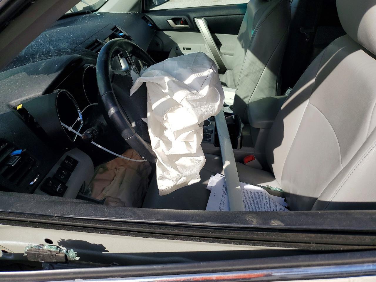 2011 Toyota Highlander Se - Image 7
