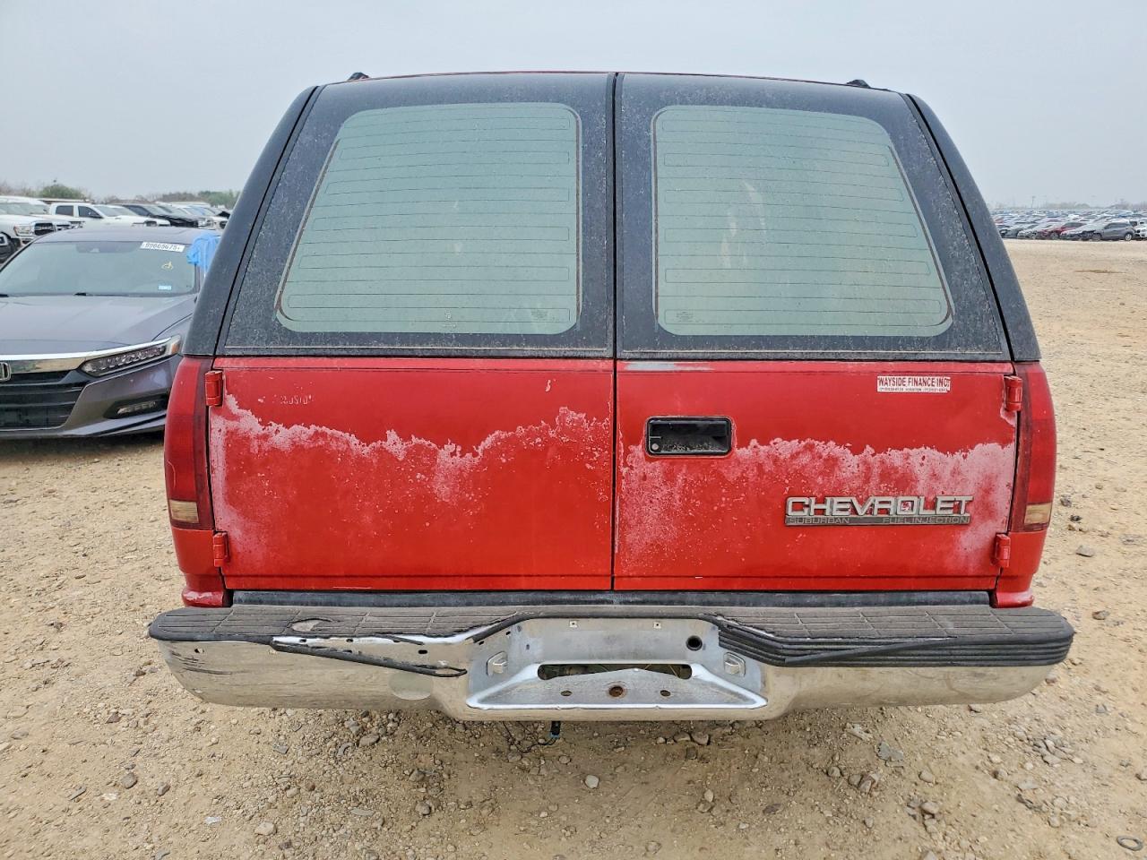 1993 Chevrolet Suburban C1500 - Фото 6