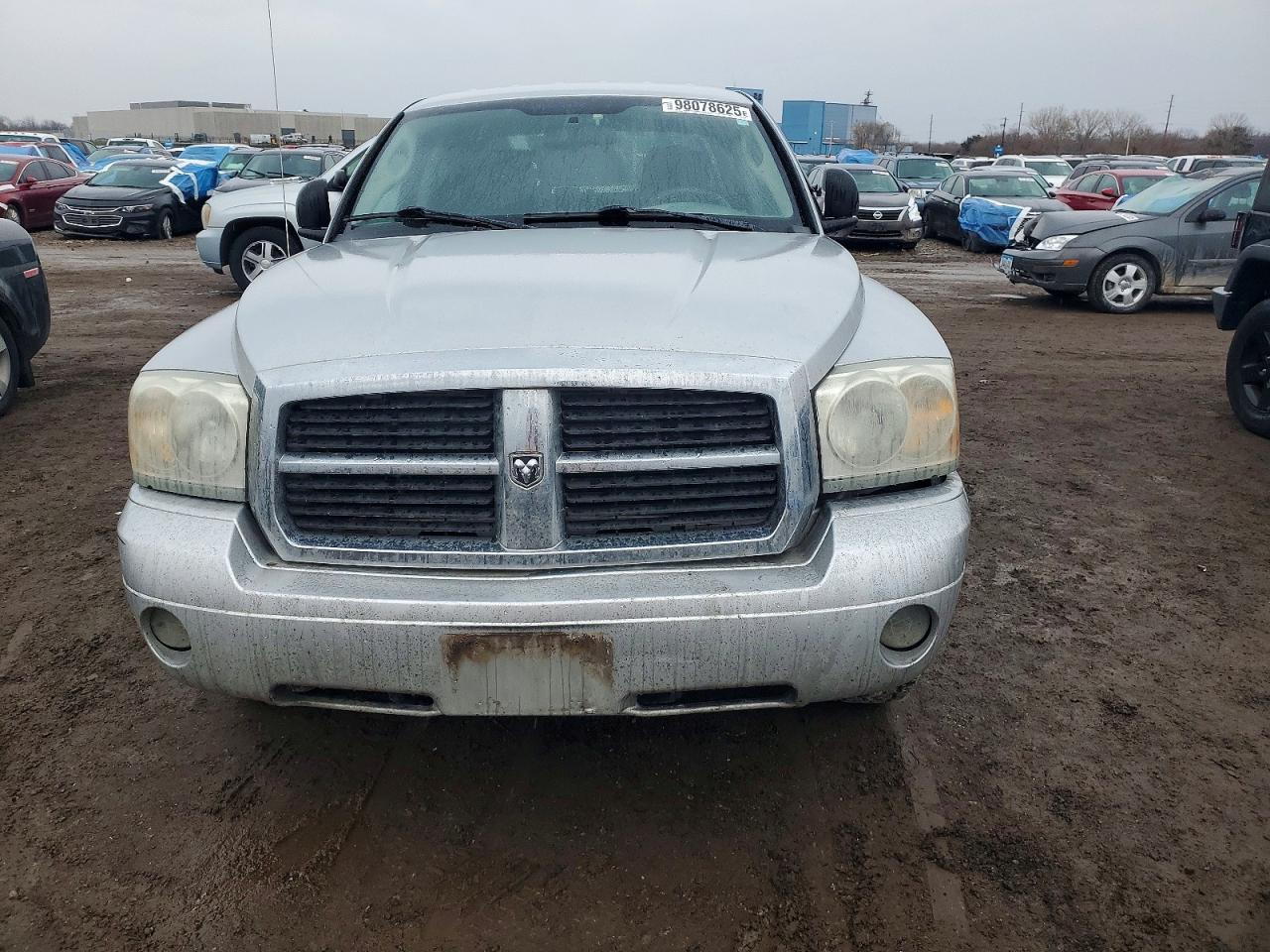 2006 Dodge Dakota Quad Slt - Image 5
