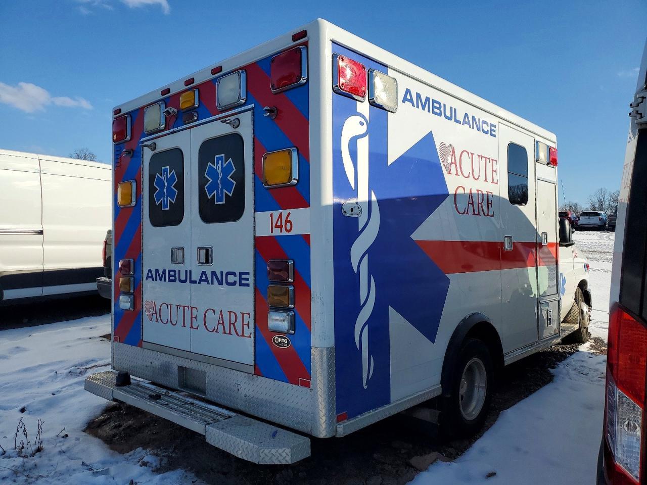 2019 Ford E350 Ambulance - Image 3