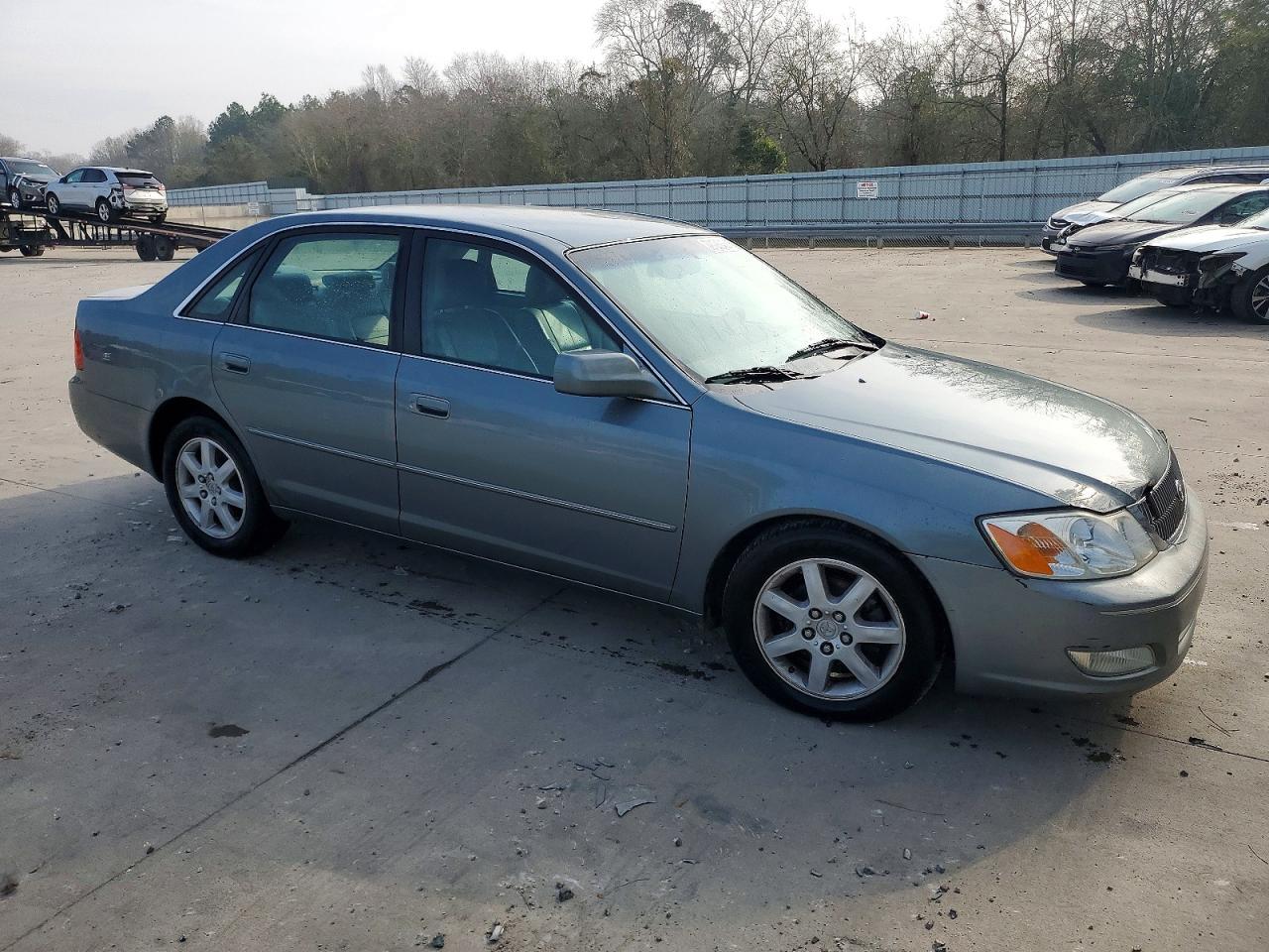 2002 Toyota Avalon Xls - Image 4