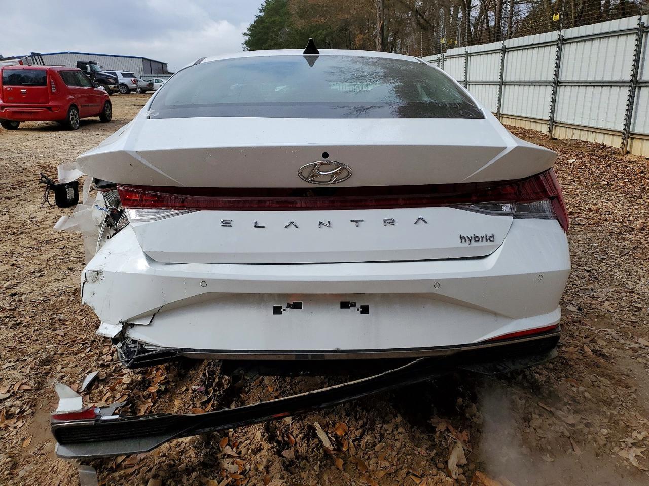 2023 Hyundai Elantra Limited - Фото 6