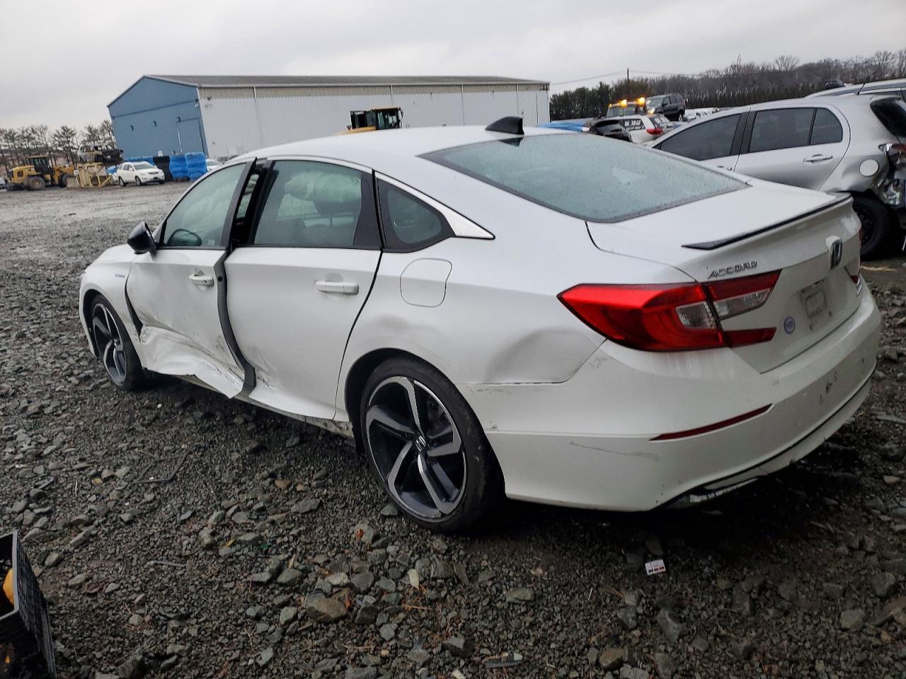 2022 Honda Accord Hybrid Sport - Фото 2