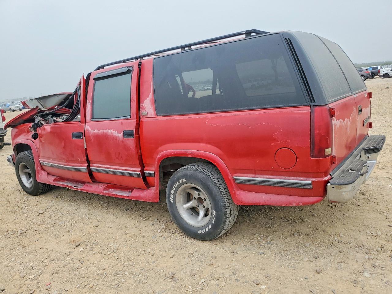 1993 Chevrolet Suburban C1500 - Фото 2