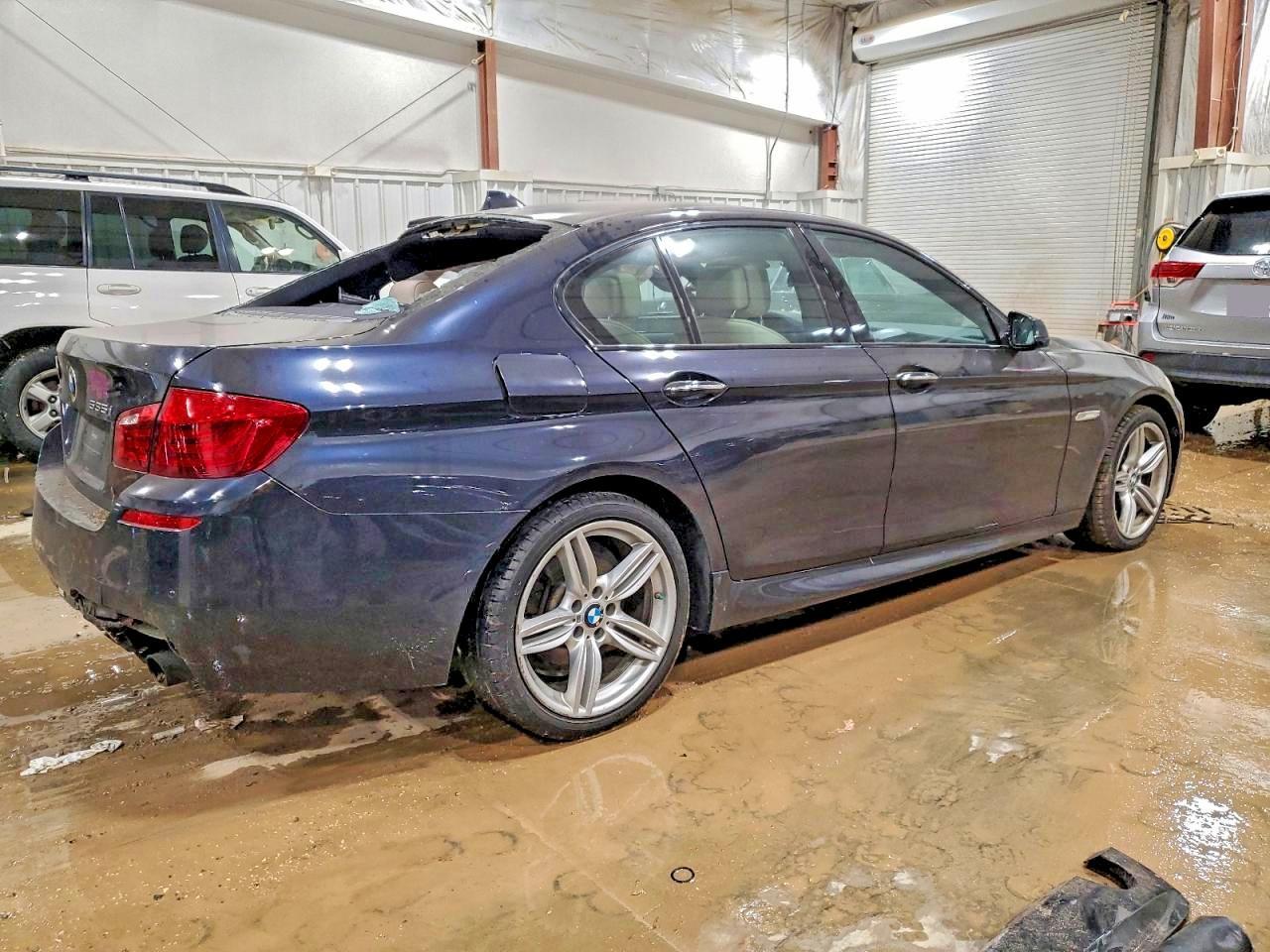 2013 BMW 535 Xi - Image 3