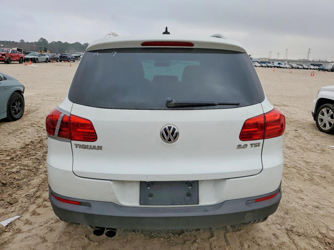 2014 Volkswagen Tiguan S - Фото 6