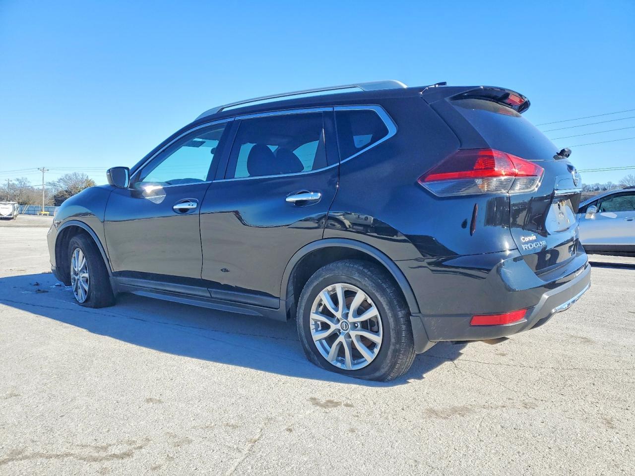 2019 Nissan Rogue S - Image 2