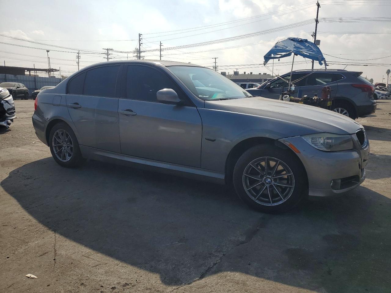 2010 BMW 328 - Image 4