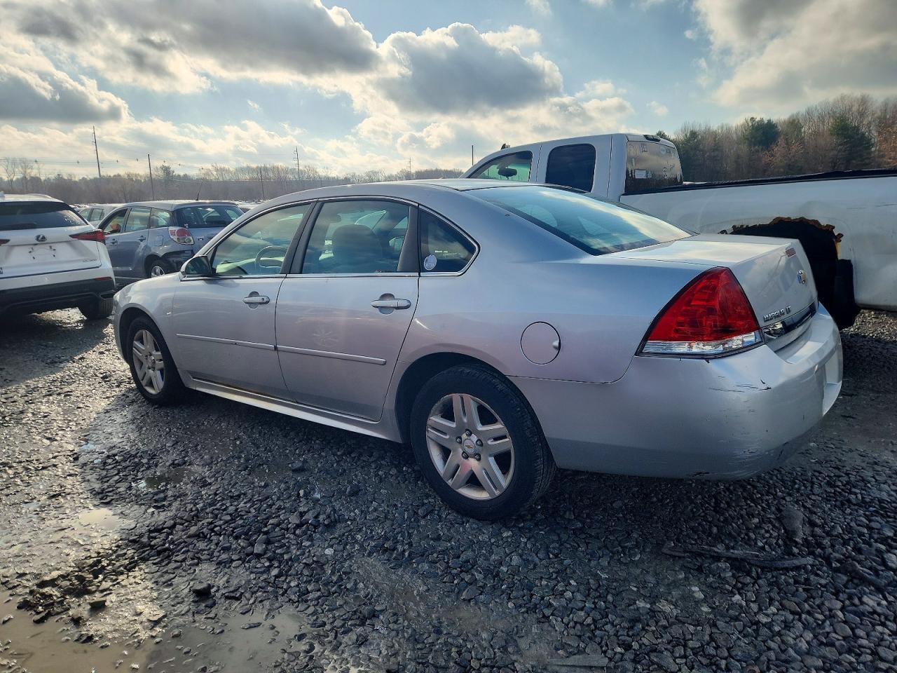 2010 Chevrolet Impala Lt - Фото 2