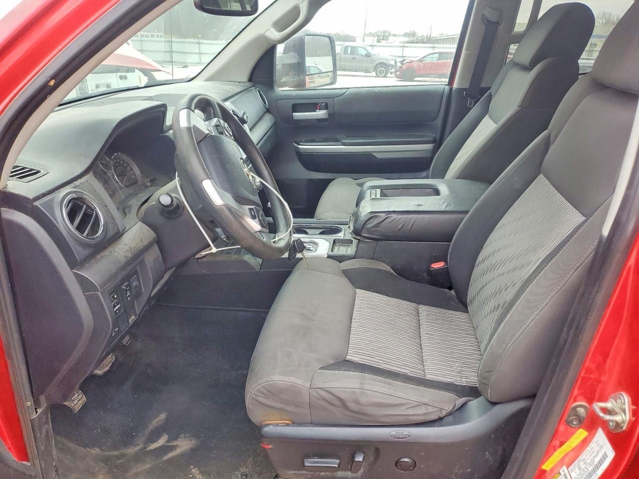 2016 Toyota Tundra Double Cab Sr - Image 7