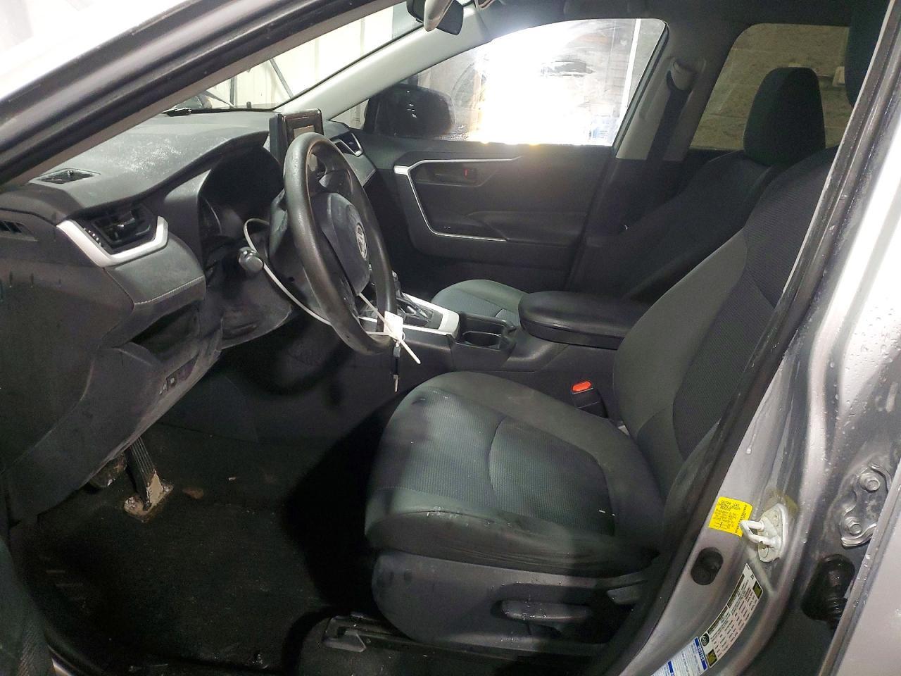 2020 Toyota Rav4 Le - Фото 7