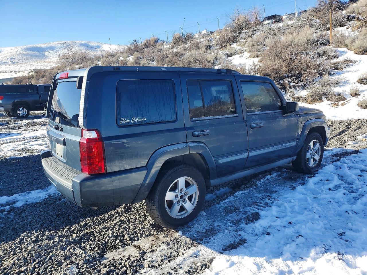 2008 Jeep Commander Sport - Фото 3